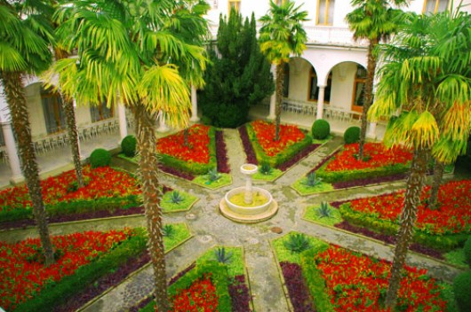 сады в Ливадийском дворце